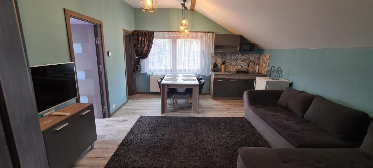 Petroşani Comfort Home Apartment 3 מראה חיצוני תמונה